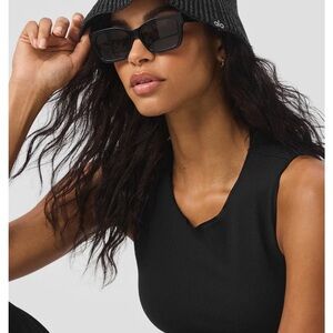 Alo Yoga Denim Knit Cloche Hat